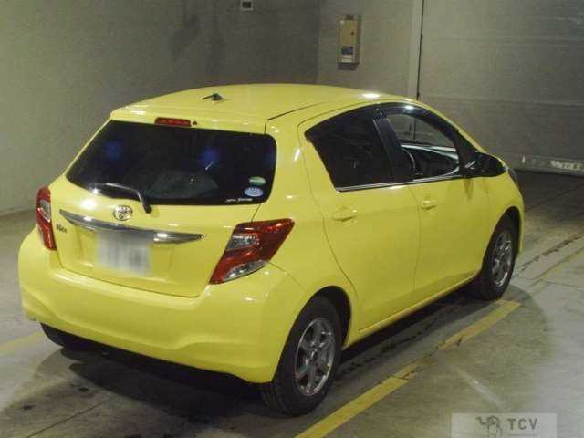 2015 Toyota Vitz