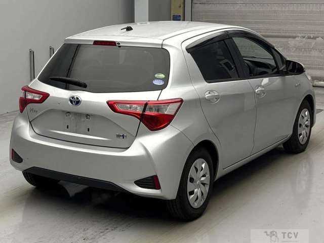 2017 Toyota Vitz