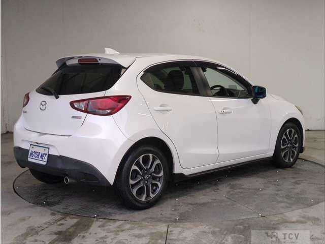 2017 Mazda Demio