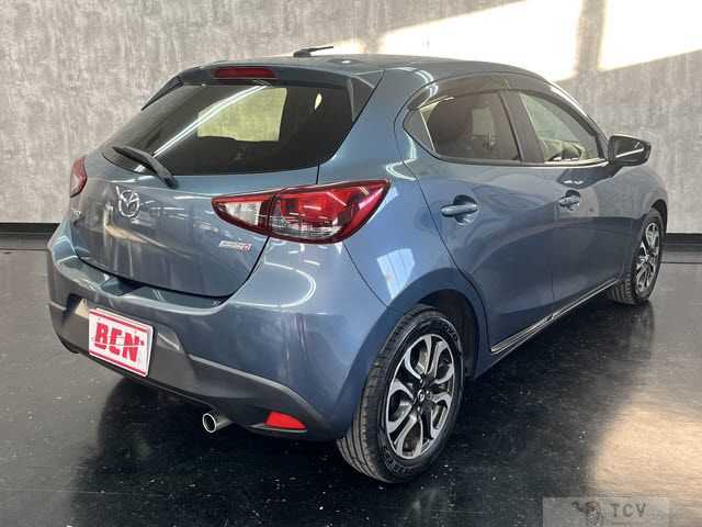 2015 Mazda Demio