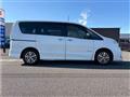 2015 Nissan Serena