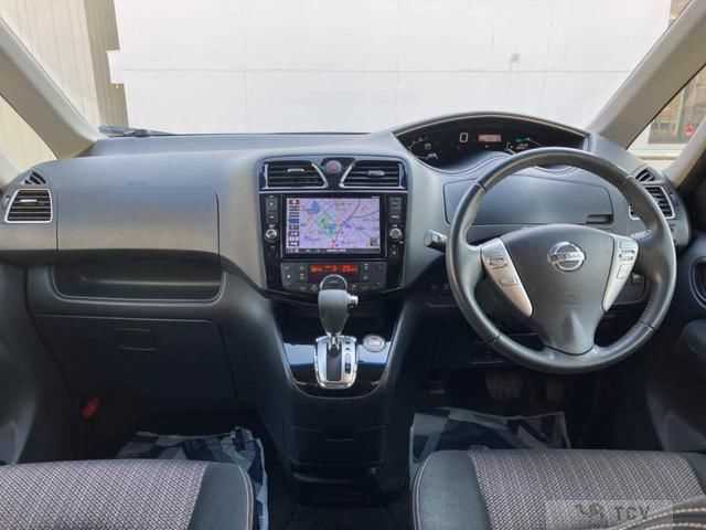 2015 Nissan Serena