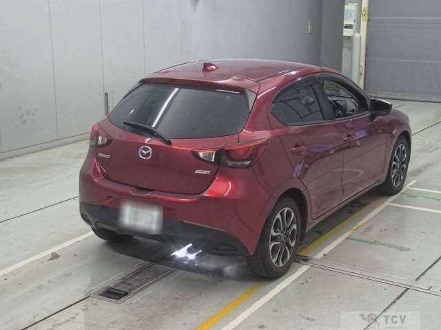2017 Mazda Demio