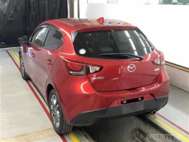 2017 Mazda Demio