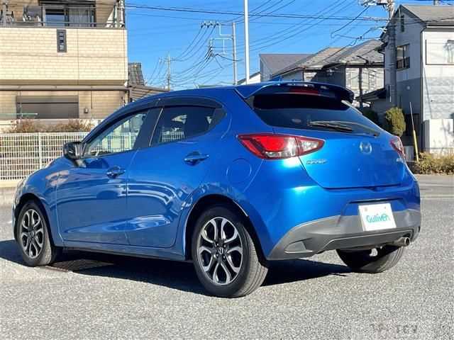 2015 Mazda Demio