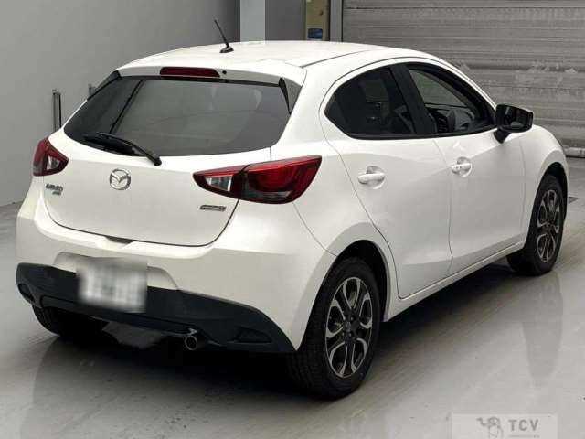 2015 Mazda Demio