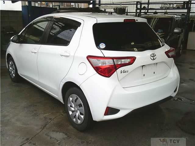 2017 Toyota Vitz