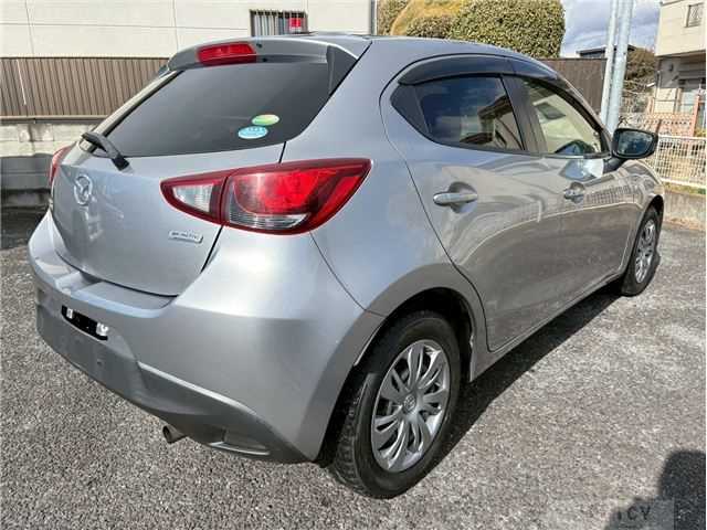 2015 Mazda Demio