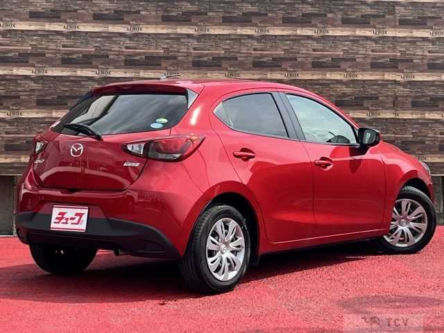 2016 Mazda Demio