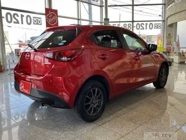 2015 Mazda Demio