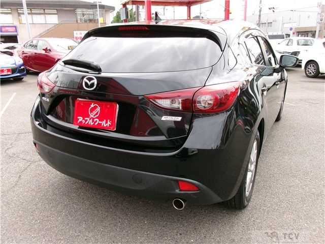 2015 Mazda Axela Sport