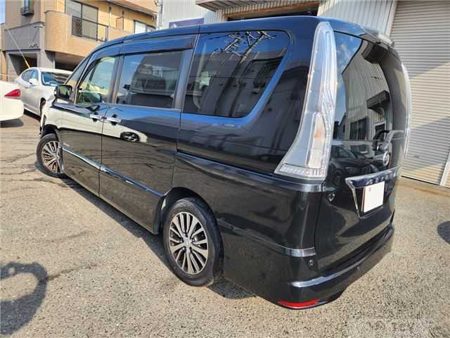2015 Nissan Serena