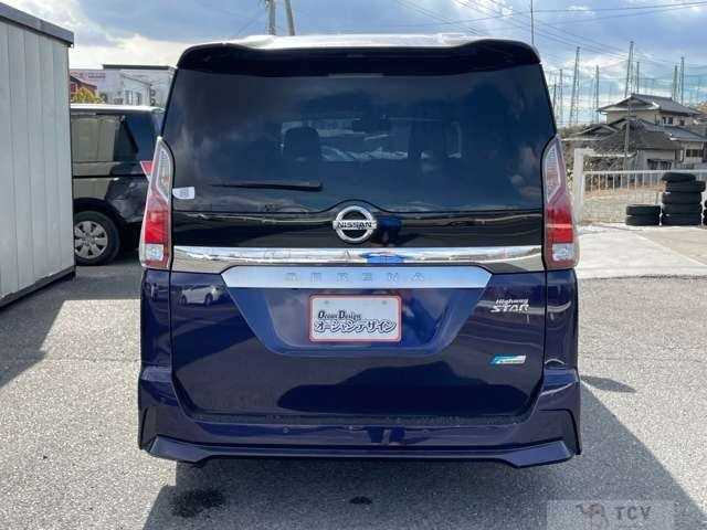 2017 Nissan Serena