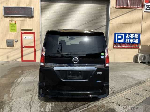2016 Nissan Serena