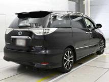 2015 Toyota Estima