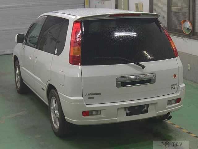 2000 Mitsubishi RVR
