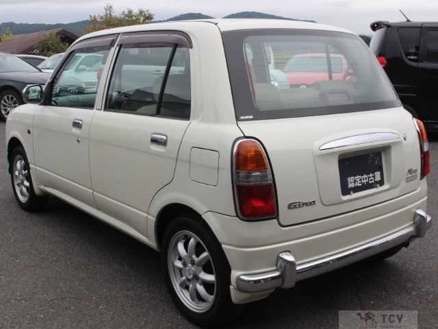 2000 Daihatsu Mira Gino1000