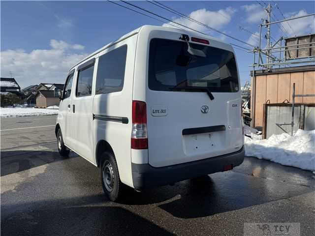 2011 Toyota Liteace Van
