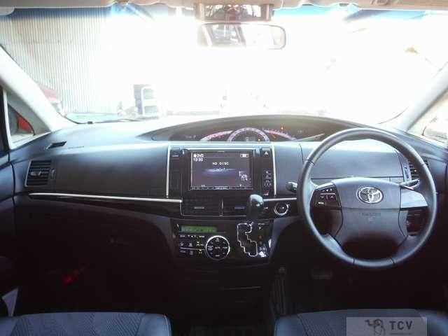 2013 Toyota Estima