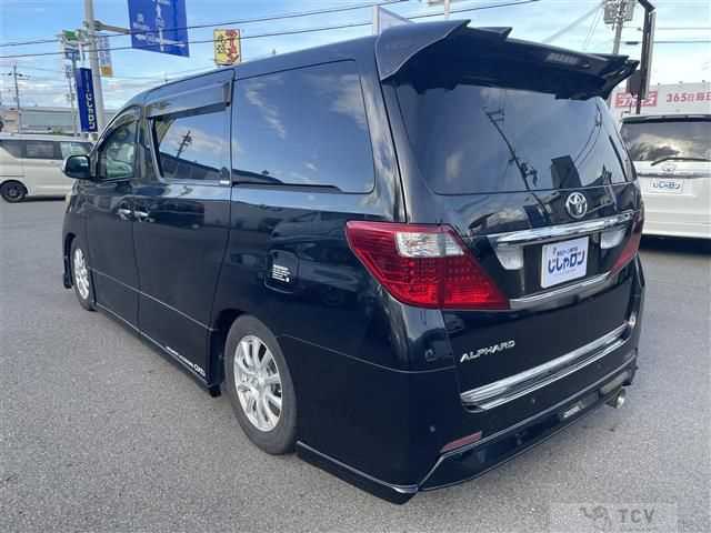 2011 Toyota Alphard