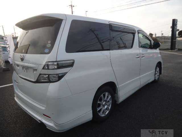 2010 Toyota Vellfire
