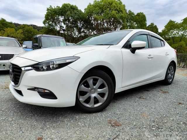 2018 Mazda Axela