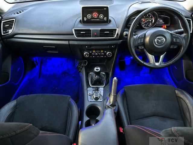 2015 Mazda Axela Sport