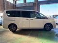 2011 Nissan Serena