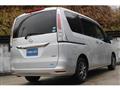 2011 Nissan Serena