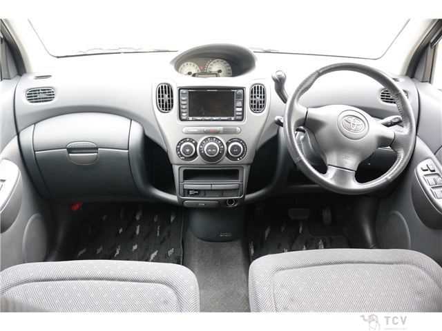 2004 Toyota Fun Cargo