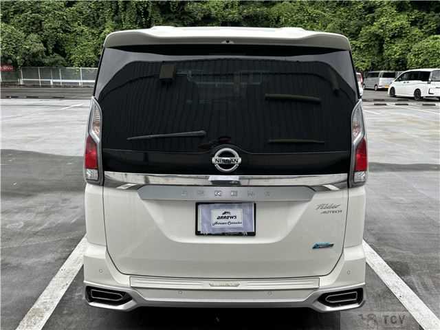 2016 Nissan Serena
