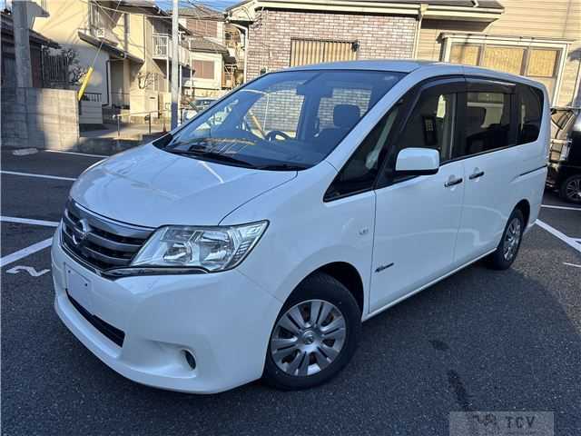2013 Nissan Serena