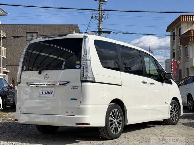 2015 Nissan Serena