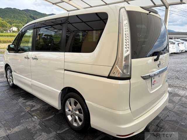 2013 Nissan Serena