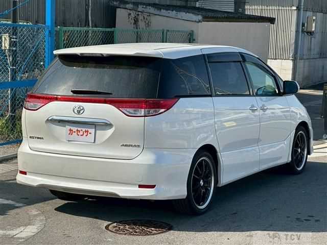 2011 Toyota Estima