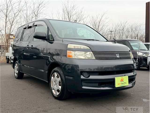2007 Toyota Voxy