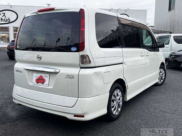 2009 Nissan Serena