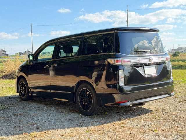 2014 Nissan Elgrand