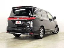 2013 Nissan Elgrand