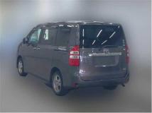 2013 Toyota Noah