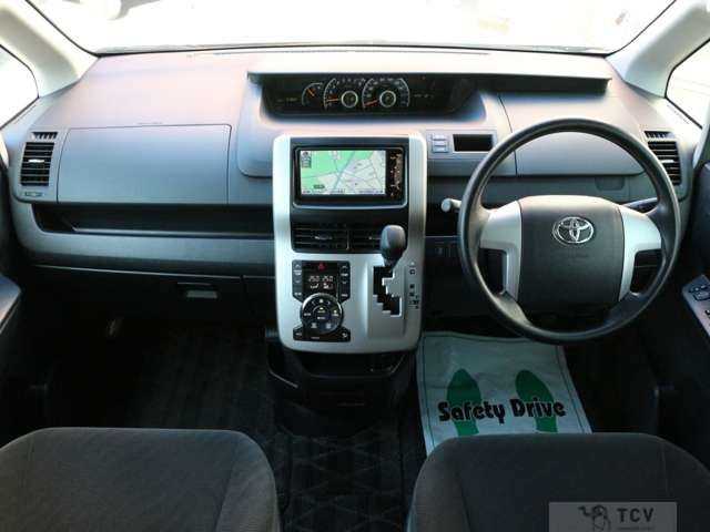 2010 Toyota Noah