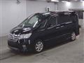2011 Nissan Serena