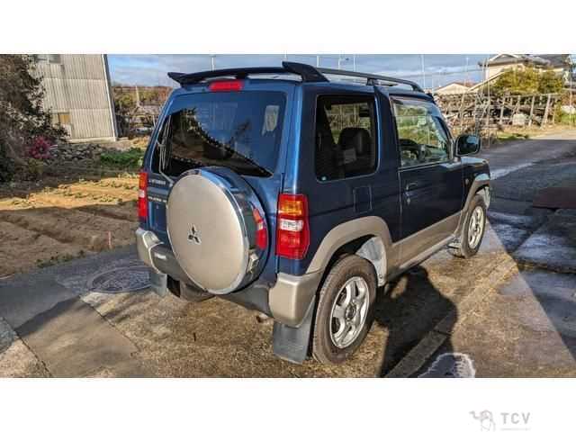 2001 Mitsubishi Pajero Mini