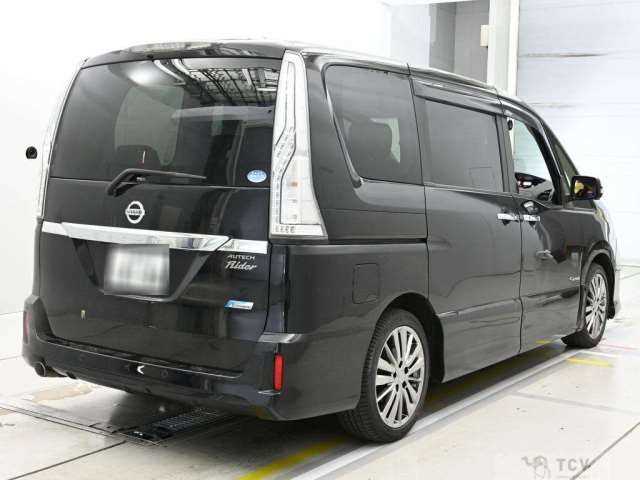 2014 Nissan Serena
