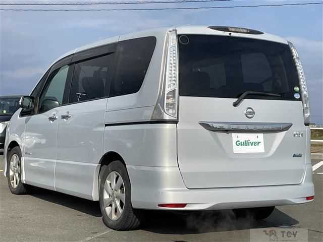 2012 Nissan Serena