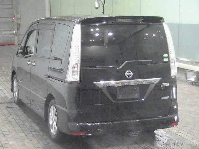 2013 Nissan Serena