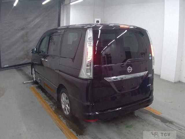 2013 Nissan Serena