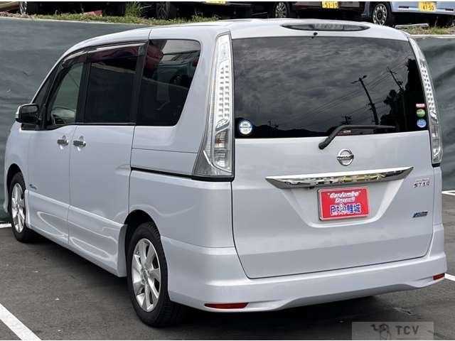 2012 Nissan Serena