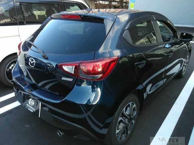 2015 Mazda Demio