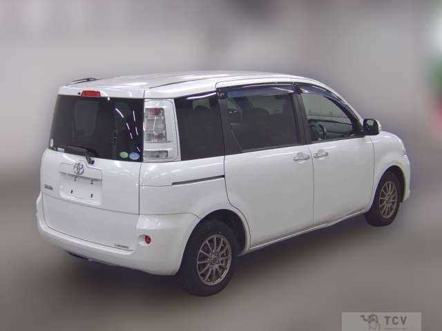 2013 Toyota Sienta